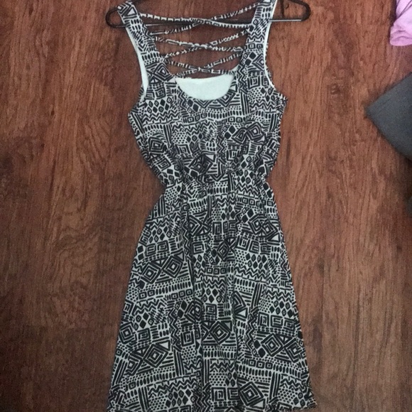 Aztec dress - Picture 2 of 2